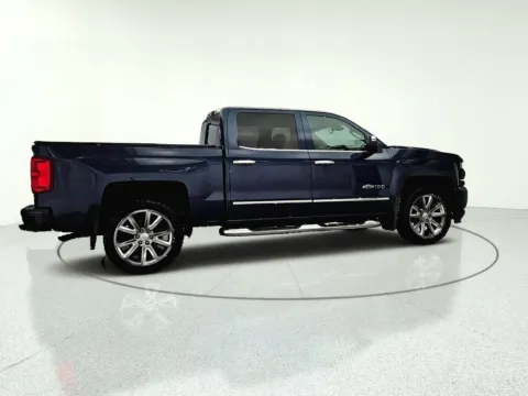 More photos of 2018 Chevrolet Silverado 1500 LTZ at CarWise Gurnee, IL