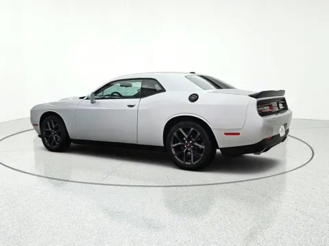 More photos of 2020 Dodge Challenger SXT at CarWise Gurnee, IL
