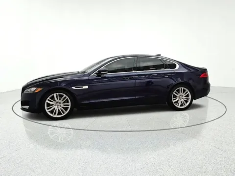 More photos of 2017 Jaguar XF 35t Prestige at CarWise Gurnee, IL