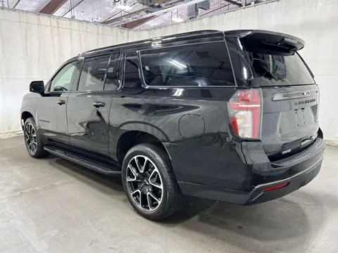 Photos of 2022 Chevrolet Suburban RST for sale in Gurnee, IL at CarWise Gurnee