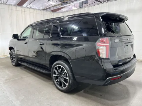 Photos of 2022 Chevrolet Suburban RST for sale in Gurnee, IL at CarWise Gurnee