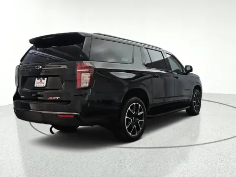 More photos of 2022 Chevrolet Suburban RST at CarWise Gurnee, IL