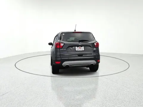 More photos of 2019 Ford Escape SE at CarWise Gurnee, IL