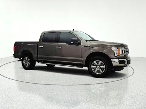 Photos of 2020 Ford F-150 XLT for sale in Gurnee, IL at CarWise Gurnee