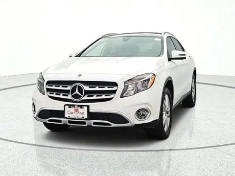 Photos of 2020 Mercedes-Benz GLA 250 for sale in Gurnee, IL at CarWise Gurnee