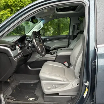 Another view of 2019 Chevrolet Suburban LT for sale in Gurnee, IL at CarWise Gurnee