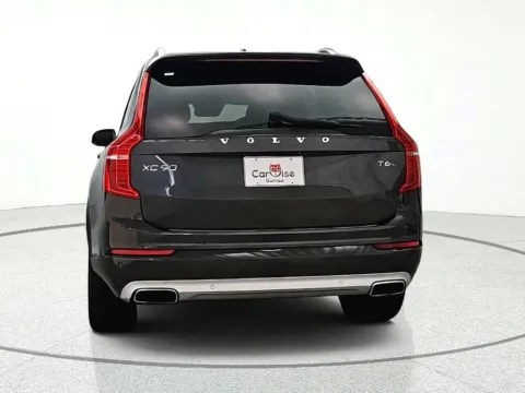 More photos of 2018 Volvo XC90 T6 Momentum at CarWise Gurnee, IL