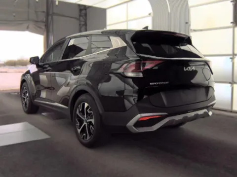 Photos of 2024 Kia Sportage EX for sale in Gurnee, IL at CarWise Gurnee