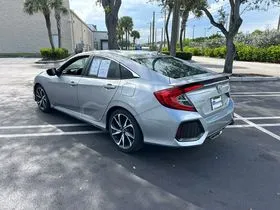 Photos of 2018 Honda Civic Si for sale in Gurnee, IL at CarWise Gurnee