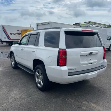 Photos of 2019 Chevrolet Tahoe LT for sale in Gurnee, IL at CarWise Gurnee