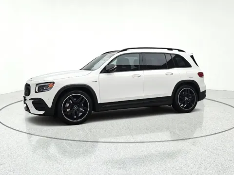 More photos of 2021 Mercedes-Benz GLB 35 AMG at CarWise Gurnee, IL