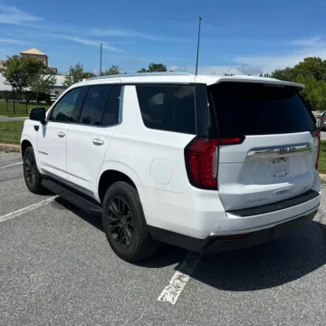 Photos of 2021 GMC Yukon SLT for sale in Gurnee, IL at CarWise Gurnee