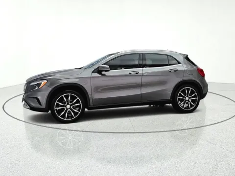 More photos of 2017 Mercedes-Benz GLA 250 at CarWise Gurnee, IL