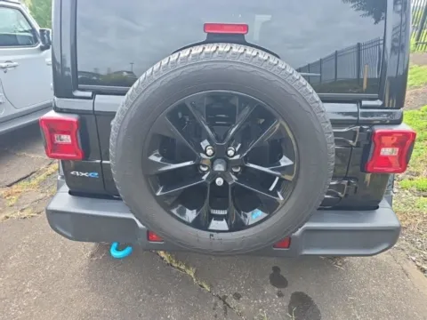 More photos of 2023 Jeep Wrangler Sahara 4xe at CarWise Gurnee, IL