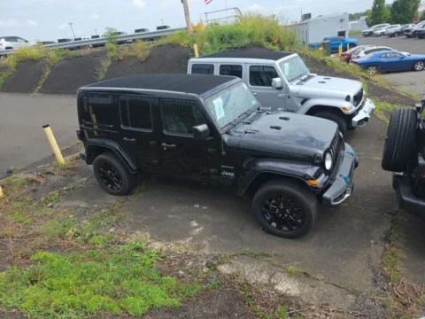 More photos of 2023 Jeep Wrangler Sahara 4xe at CarWise Gurnee, IL