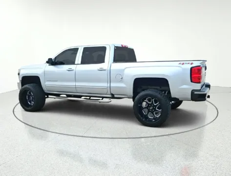 More photos of 2017 Chevrolet Silverado 1500 LT at CarWise Gurnee, IL