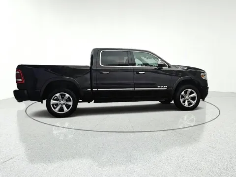 More photos of 2019 Ram 1500 Limited at CarWise Gurnee, IL