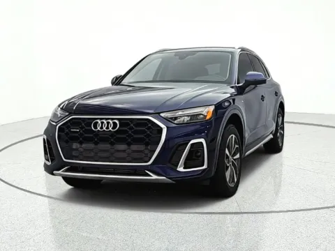 Photos of 2022 Audi Q5 45 S line Premium Plus for sale in Gurnee, IL at CarWise Gurnee
