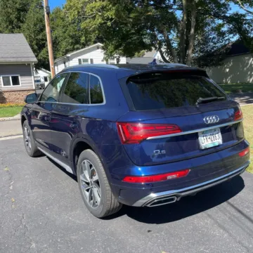 Photos of 2022 Audi Q5 45 S line Premium for sale in Gurnee, IL at CarWise Gurnee