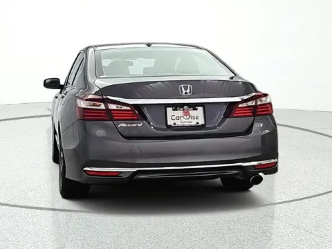 More photos of 2017 Honda Accord EX-L at CarWise Gurnee, IL