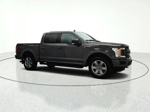 Photos of 2018 Ford F-150 XLT for sale in Gurnee, IL at CarWise Gurnee