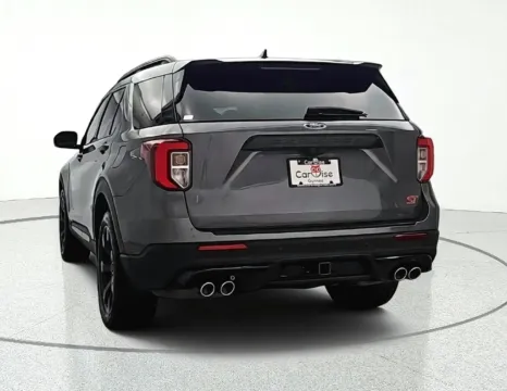 More photos of 2022 Ford Explorer ST at CarWise Gurnee, IL