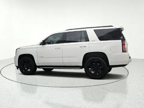 More photos of 2018 GMC Yukon SLE at CarWise Gurnee, IL