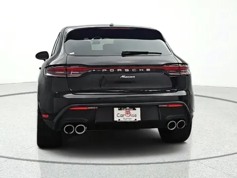 More photos of 2022 Porsche Macan at CarWise Gurnee, IL