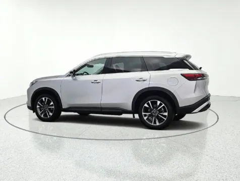 More photos of 2023 INFINITI QX60 LUXE at CarWise Gurnee, IL