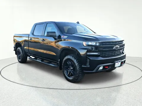 Photos of 2019 Chevrolet Silverado 1500 LT Trail Boss for sale in Gurnee, IL at CarWise Gurnee