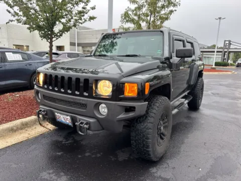 Photos of 2006 Hummer H3 for sale in Gurnee, IL at CarWise Gurnee