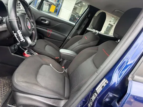Another view of 2019 Jeep Renegade Trailhawk for sale in Gurnee, IL at CarWise Gurnee
