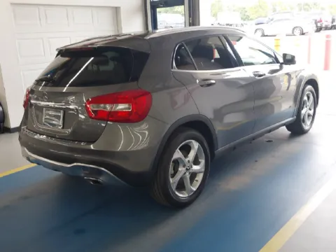 Photos of 2019 Mercedes-Benz GLA 250 for sale in Gurnee, IL at CarWise Gurnee