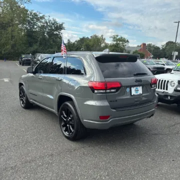 Photos of 2020 Jeep Grand Cherokee Altitude for sale in Gurnee, IL at CarWise Gurnee