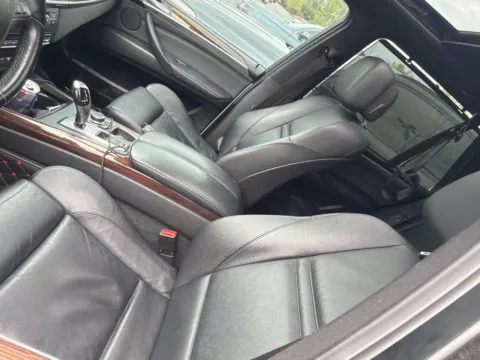 Another view of 2012 BMW X5 xDrive35i for sale in Gurnee, IL at CarWise Gurnee