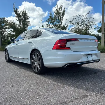 Photos of 2020 Volvo S90 T6 Inscription for sale in Gurnee, IL at CarWise Gurnee