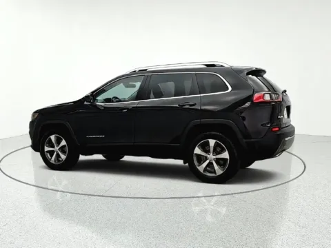 More photos of 2019 Jeep Cherokee Limited at CarWise Gurnee, IL