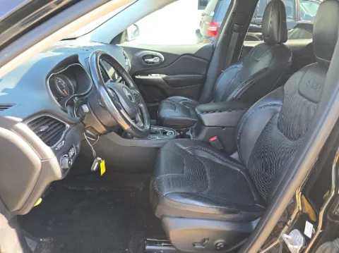 Another view of 2019 Jeep Cherokee Limited for sale in Gurnee, IL at CarWise Gurnee