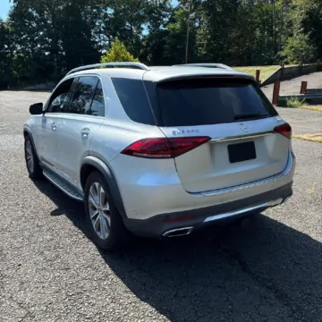 Photos of 2020 Mercedes-Benz GLE 350 for sale in Gurnee, IL at CarWise Gurnee