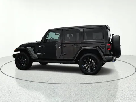 More photos of 2023 Jeep Wrangler Sahara 4xe at CarWise Gurnee, IL