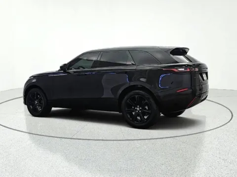 More photos of 2022 Land Rover Range Rover Velar P250 R-Dynamic S at CarWise Gurnee, IL