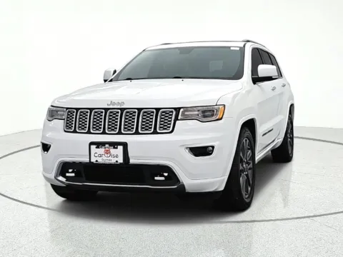 Photos of 2021 Jeep Grand Cherokee Overland for sale in Gurnee, IL at CarWise Gurnee