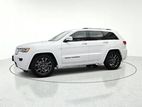 Another view of 2021 Jeep Grand Cherokee Overland for sale in Gurnee, IL at CarWise Gurnee