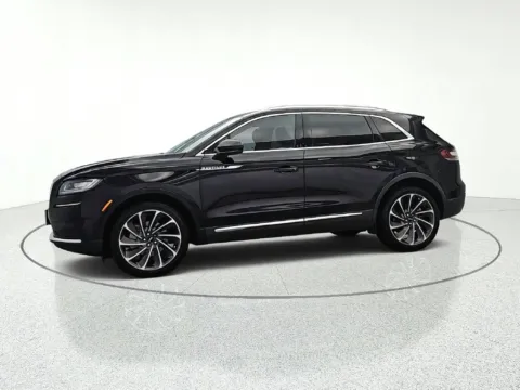 More photos of 2022 Lincoln Nautilus Reserve at CarWise Gurnee, IL
