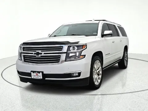 Photos of 2019 Chevrolet Suburban Premier for sale in Gurnee, IL at CarWise Gurnee