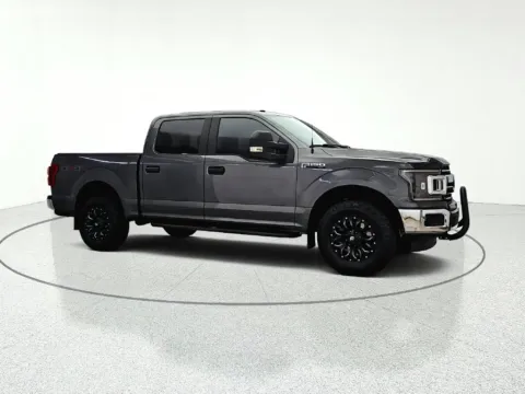 Photos of 2018 Ford F-150 XLT for sale in Gurnee, IL at CarWise Gurnee