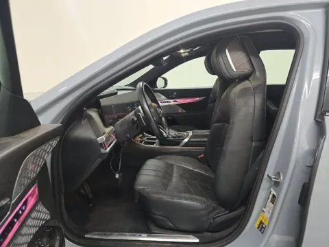 Another view of 2023 BMW i7 xDrive60 for sale in Gurnee, IL at CarWise Gurnee