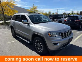 Silver 2019 Jeep Grand Cherokee Limited for sale in Gurnee, IL