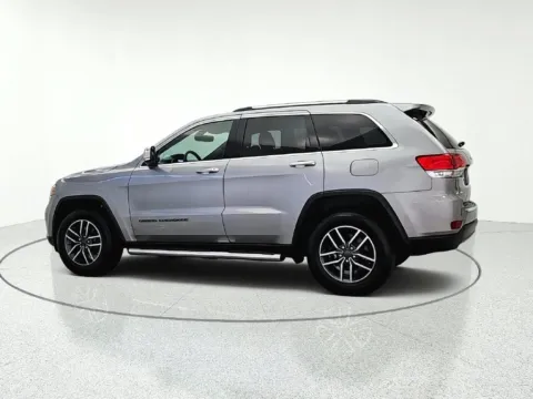More photos of 2019 Jeep Grand Cherokee Limited at CarWise Gurnee, IL