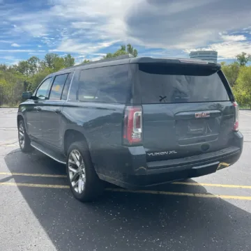 Photos of 2020 GMC Yukon XL SLT for sale in Gurnee, IL at CarWise Gurnee